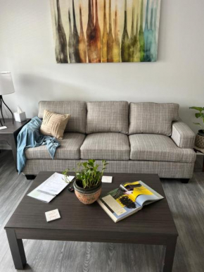 Stylish, Cozy Corporate Condo!
